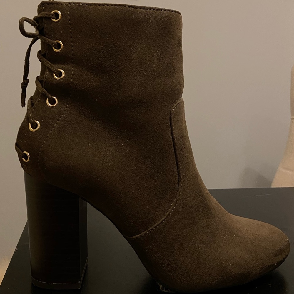 Forever 21 Olive Booties - Picture 3 of 4